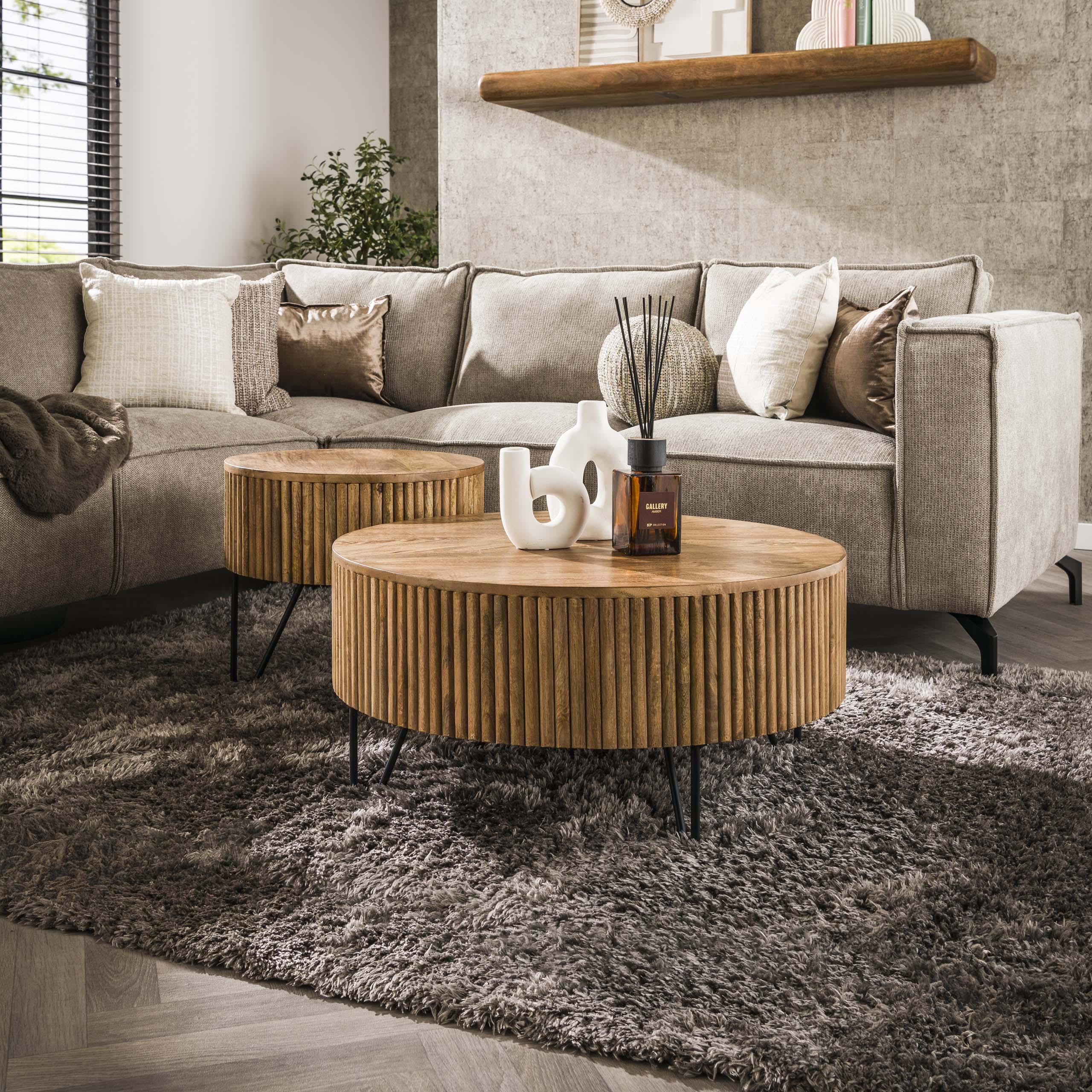 Wavera zand massief mango rond salontafel - set van 2