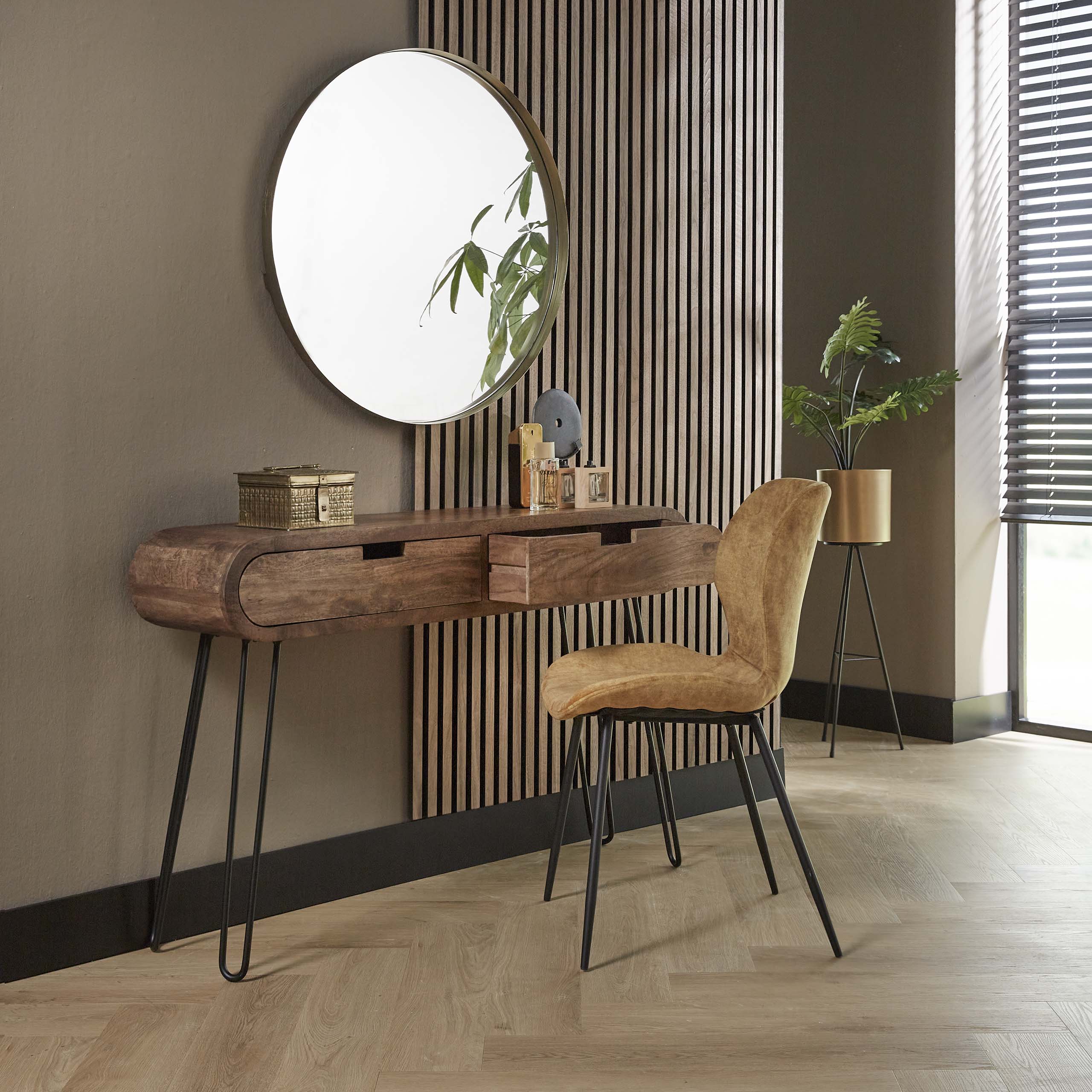 Savira zacht zand massief mangohout sidetable met 2 lades
