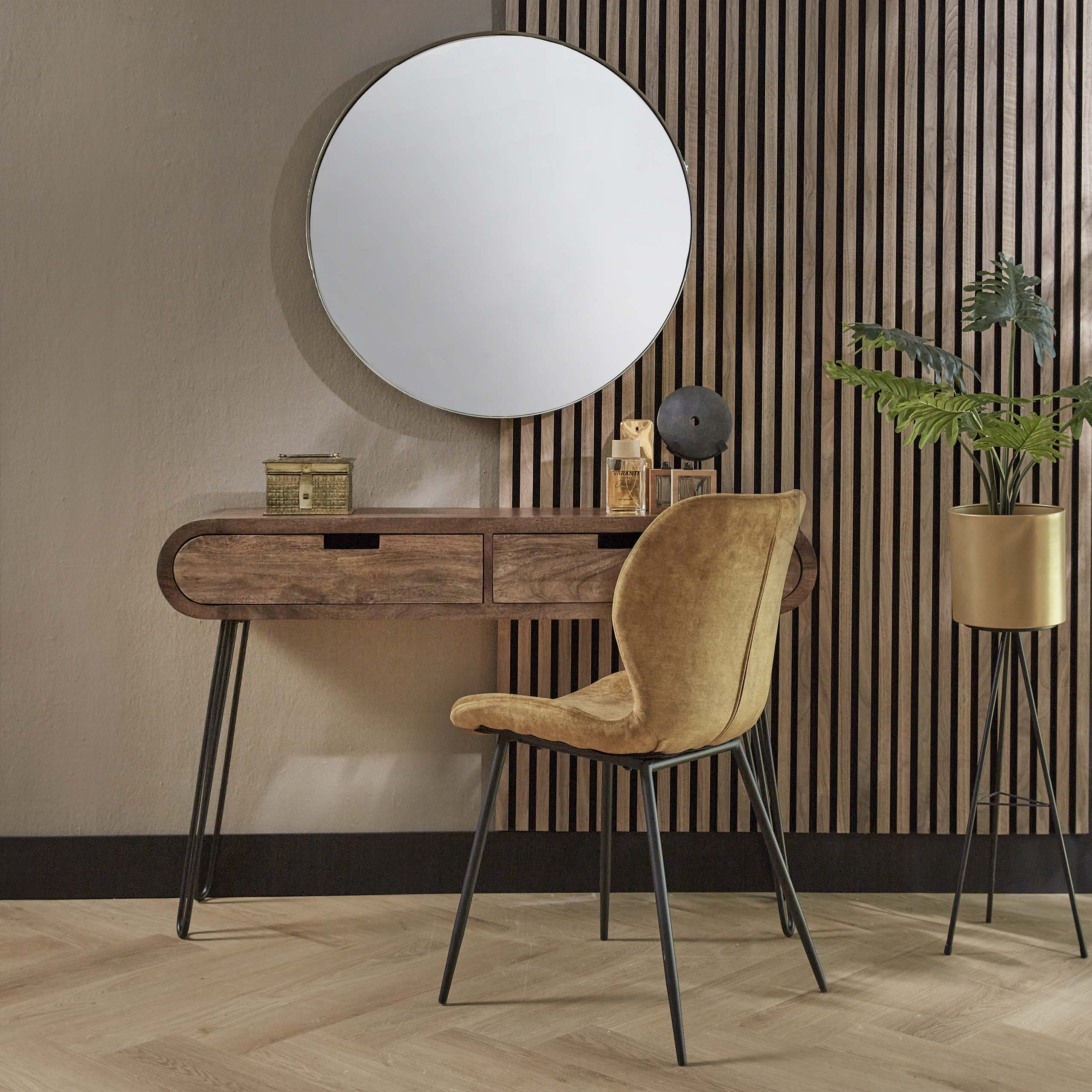 Savira zacht zand massief mangohout sidetable met 2 lades