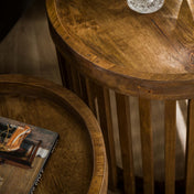Soreva zand mangohout ronde bijzettafel - set van 2