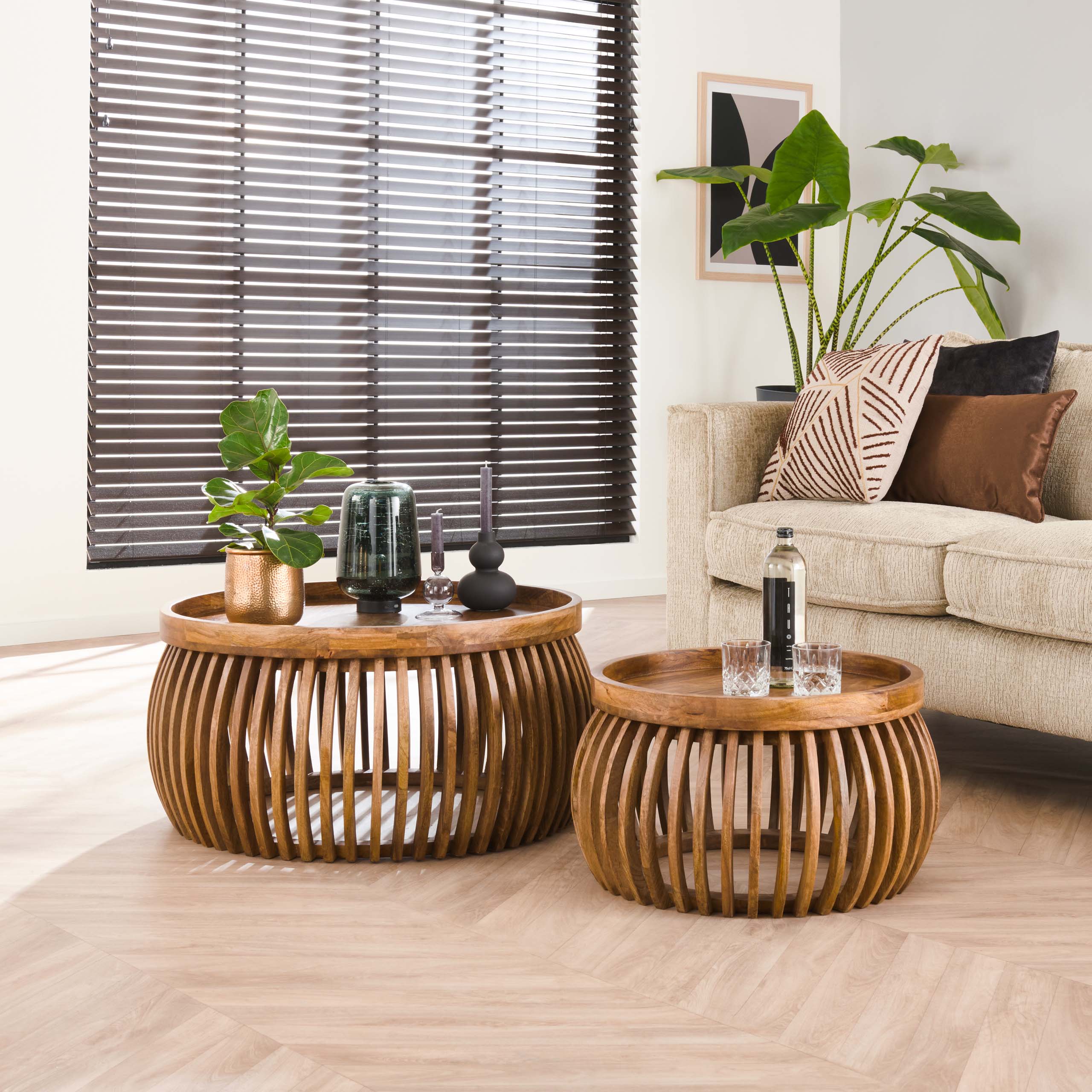 Trevano zandkleurig massief mango gebogen salontafel - set van 2