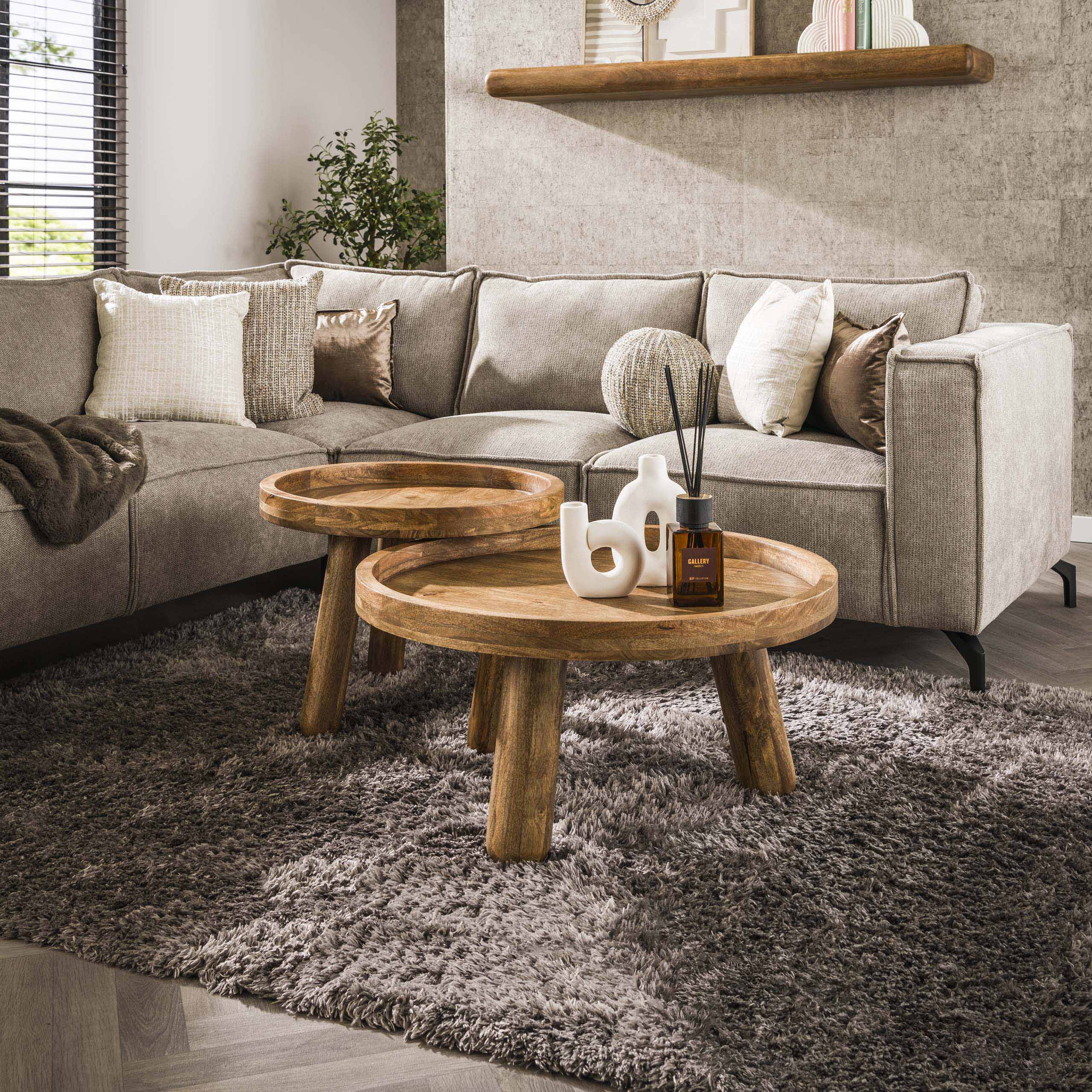 Tripara zandkleurige massief mangohouten statief salontafel - set van 2