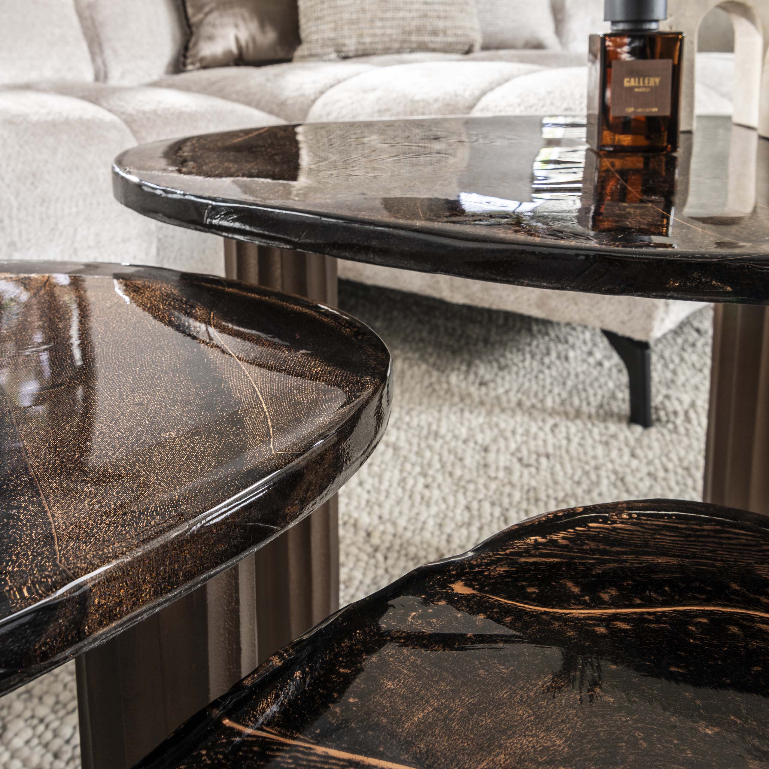 Elyra antiek koperen ronde salontafel