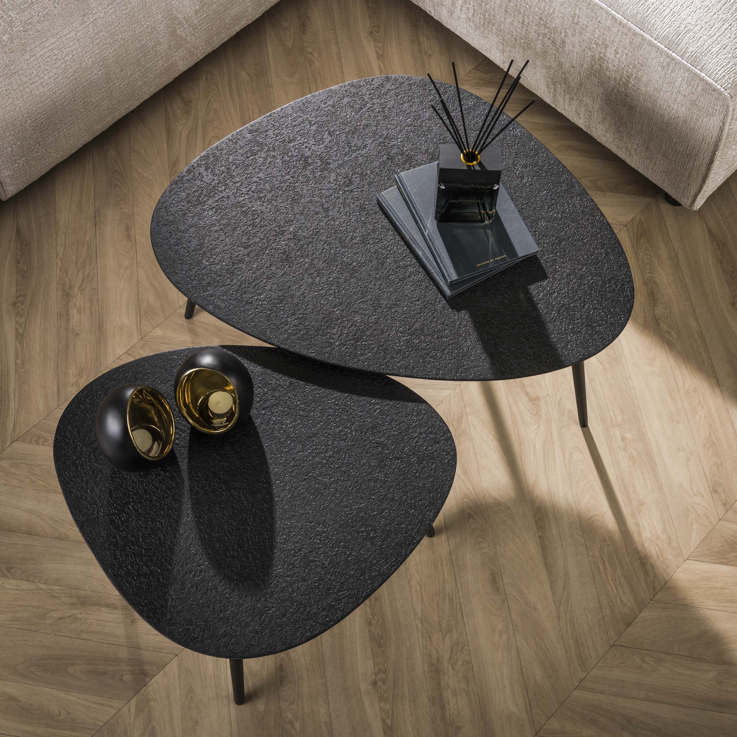 Metrona grijs metallic organische salontafel - set van 2
