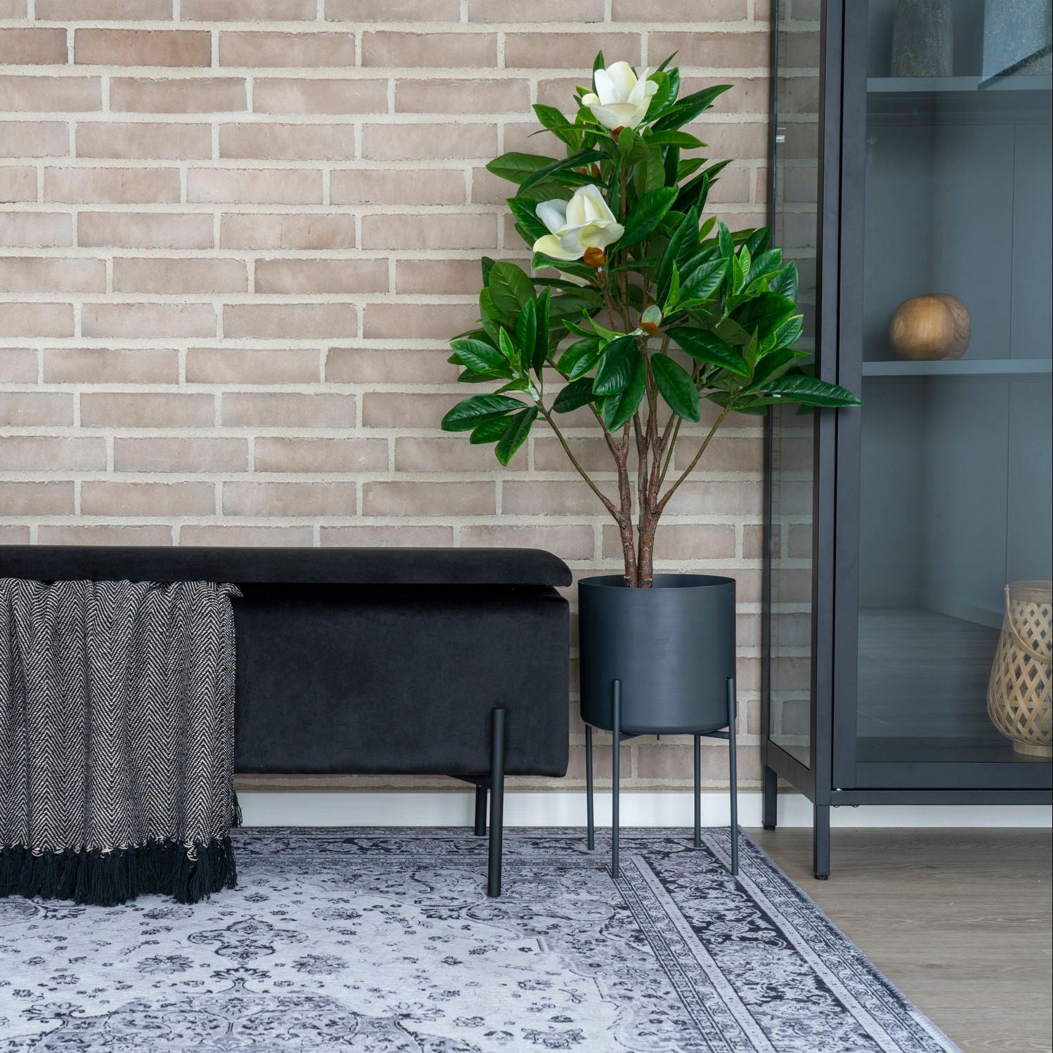 Lunara 160x230cm woven rug - Black & White