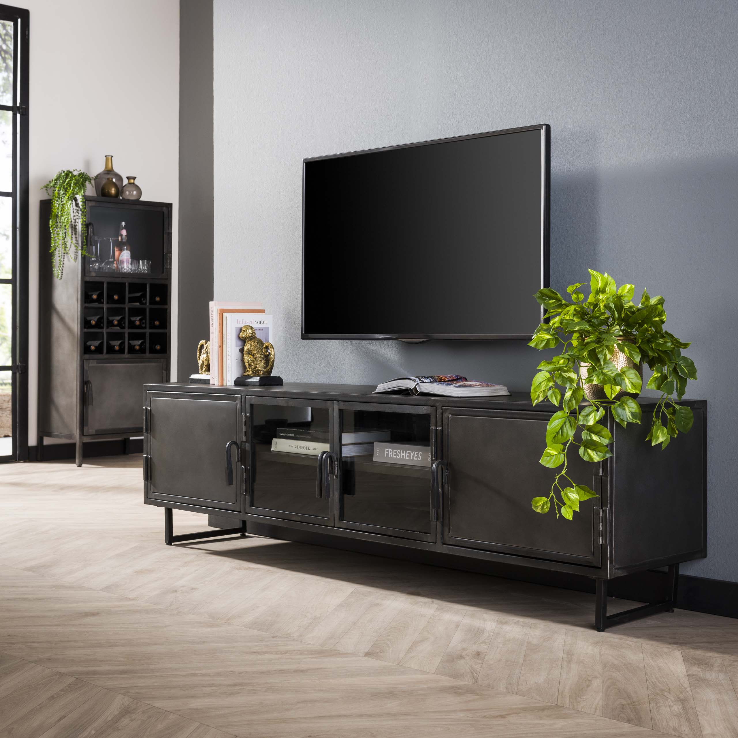 Elira zwart tv-meubel met 4 deuren - 180 cm