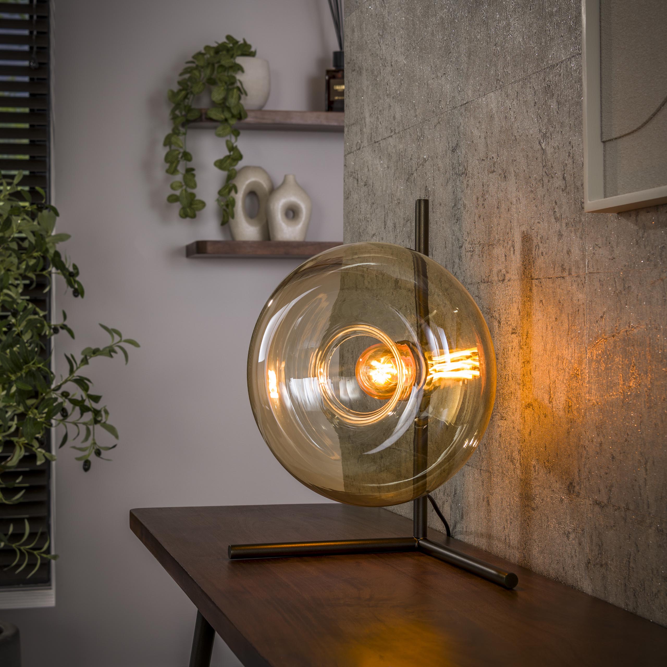 Solara amberkleurige glazen tafellamp met 1 lichtpunt