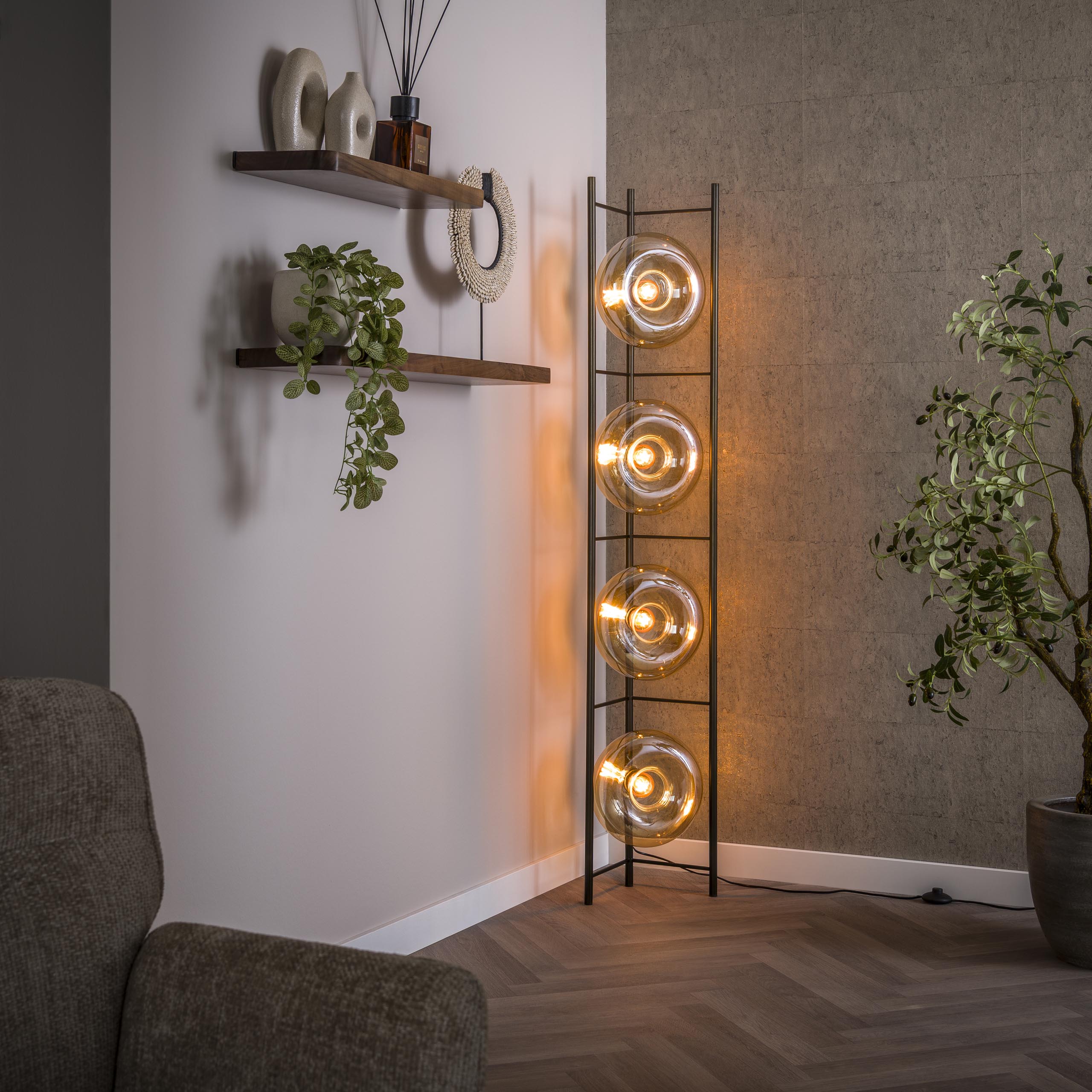 Sollara 4-lichts - vloerlamp met amberkleurig glas