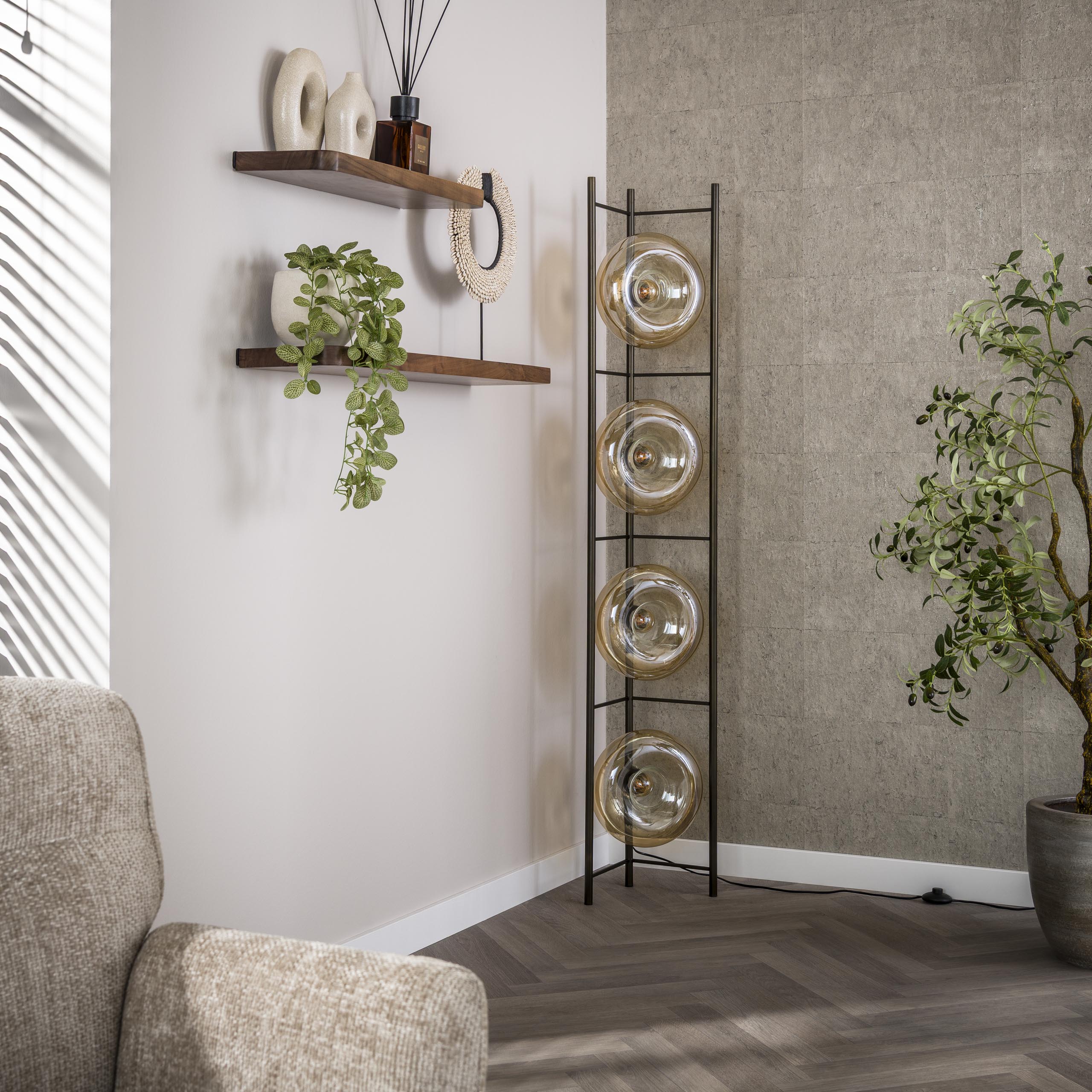 Sollara 4-lichts - vloerlamp met amberkleurig glas