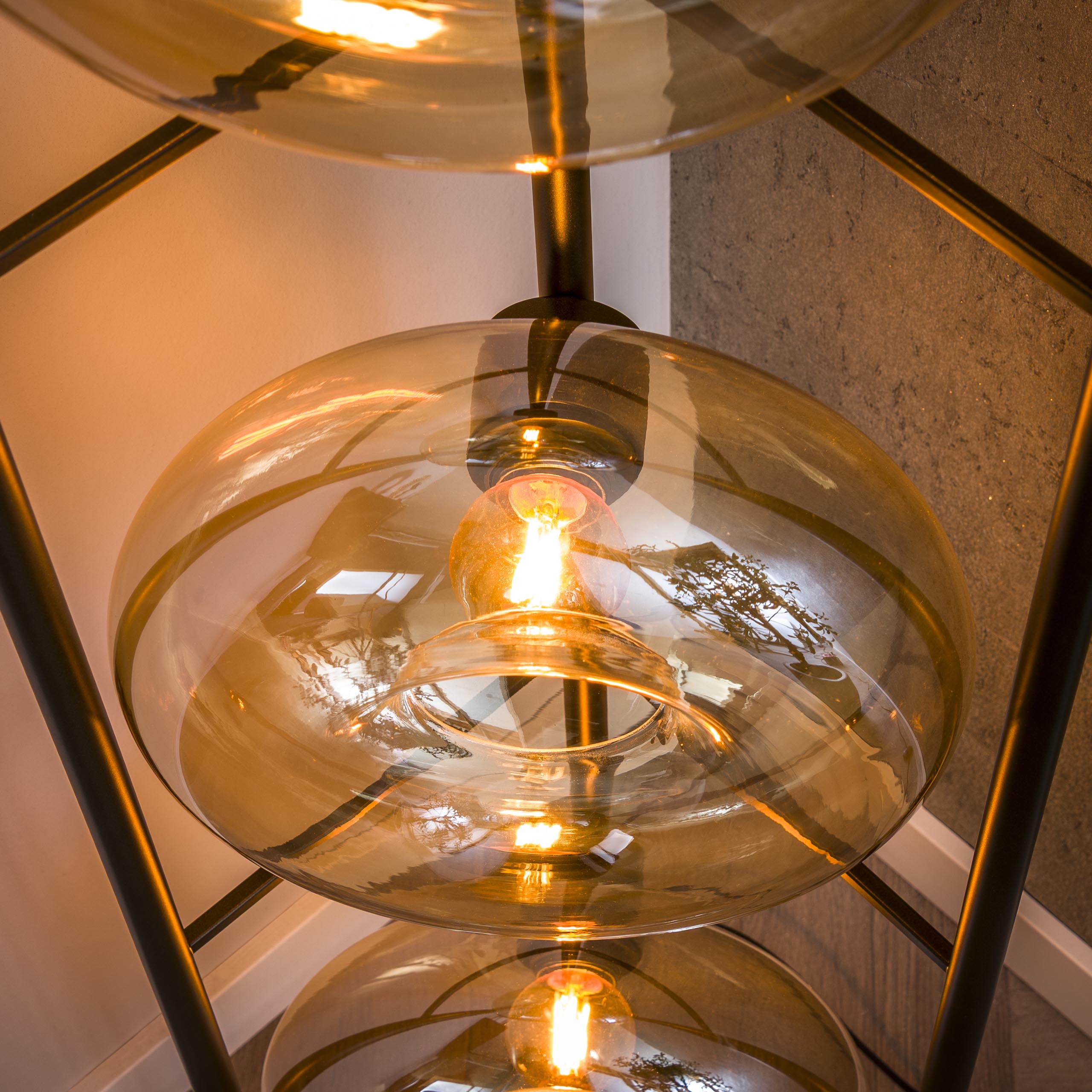 Sollara 4-lichts - vloerlamp met amberkleurig glas