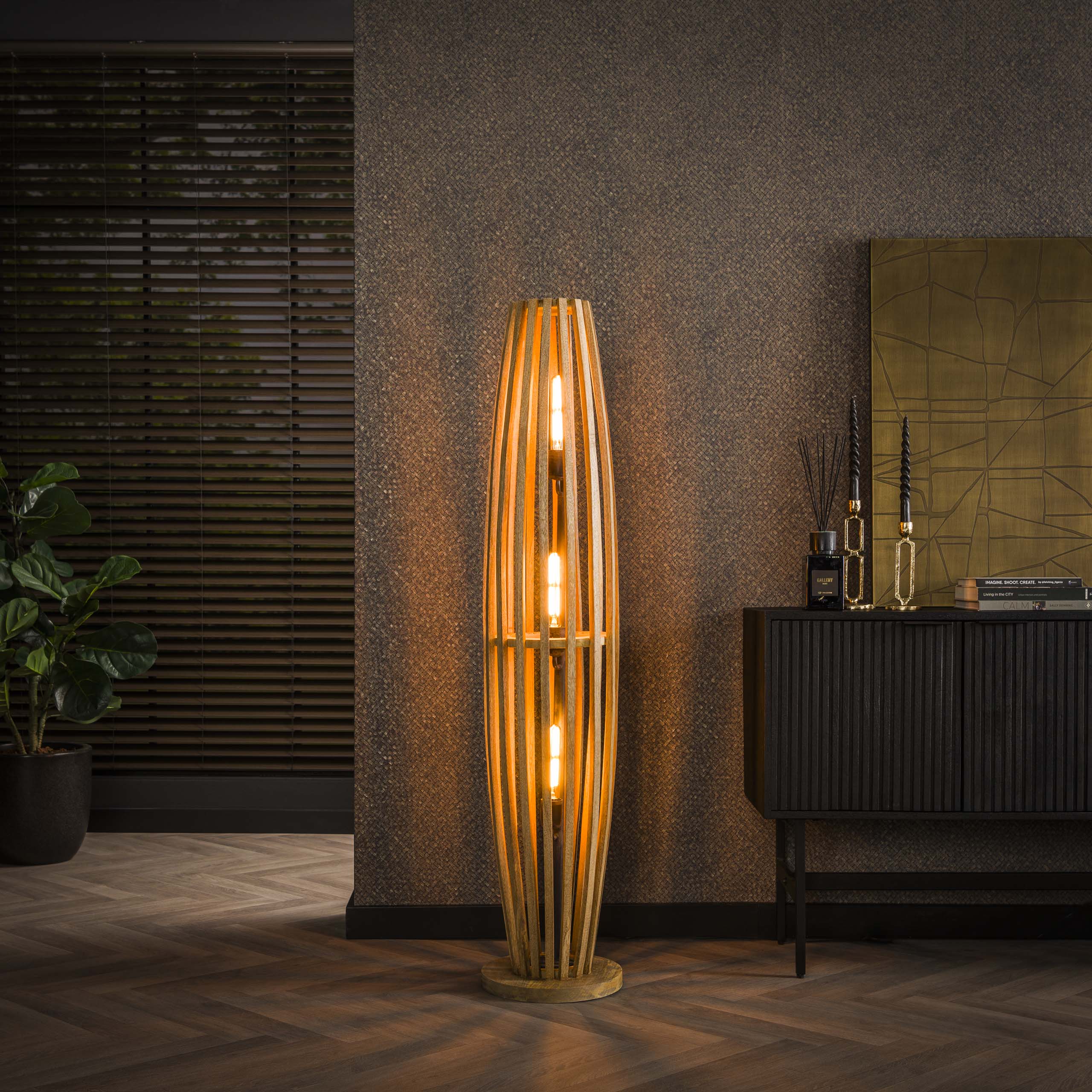 Orbira L 3-lichts - massief mangohouten vloerlamp