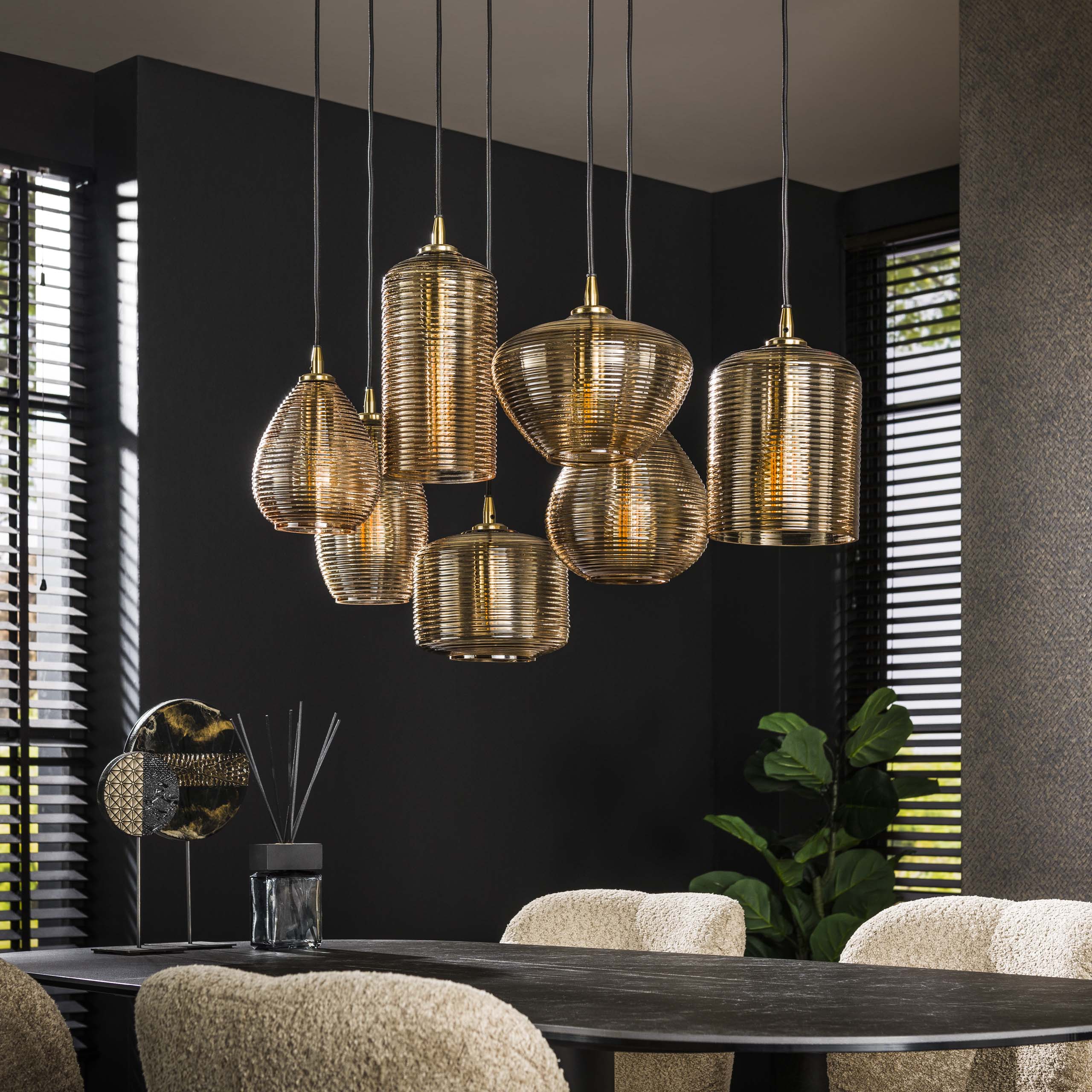Strava Horizontaal 4+3-licht - Hanglamp van amberkleurig glas