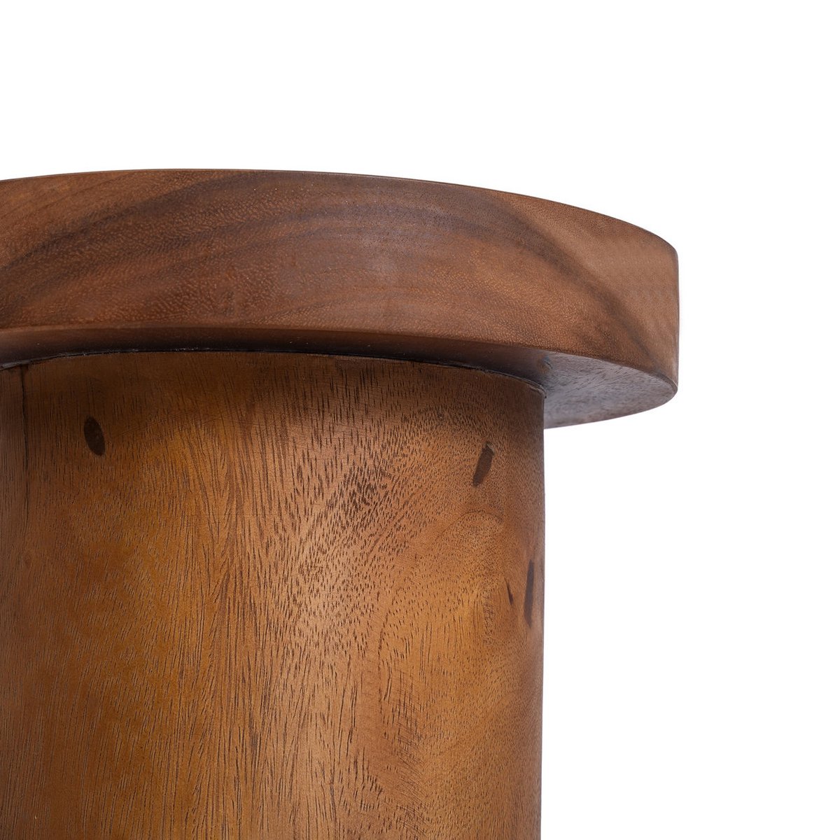 Tijdloze, ambachtelijk vervaardigde, natuurlijke bijzettafel voor luxe ruimtes