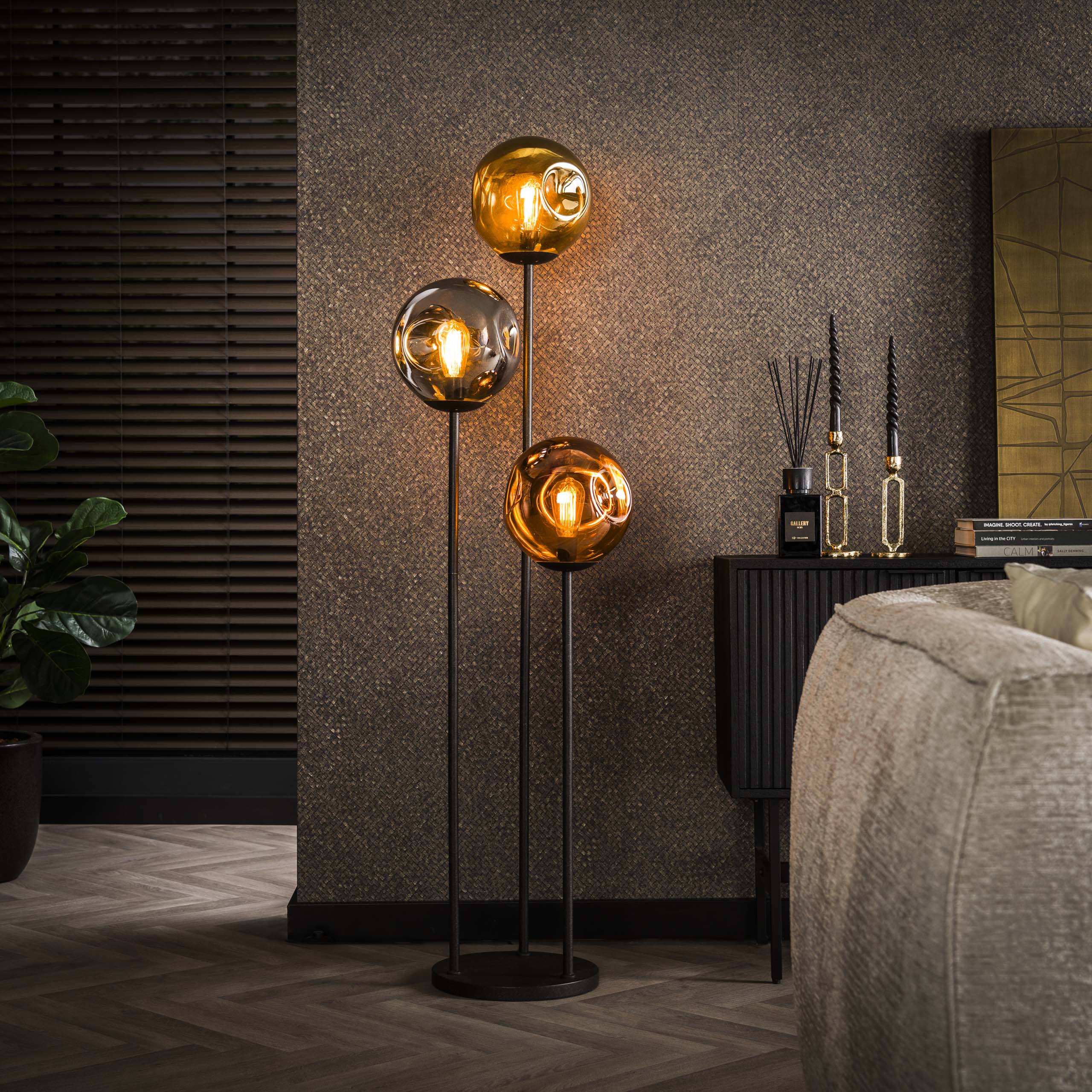 Dentra drietraps vloerlamp met 3 lichten - arctisch zwart