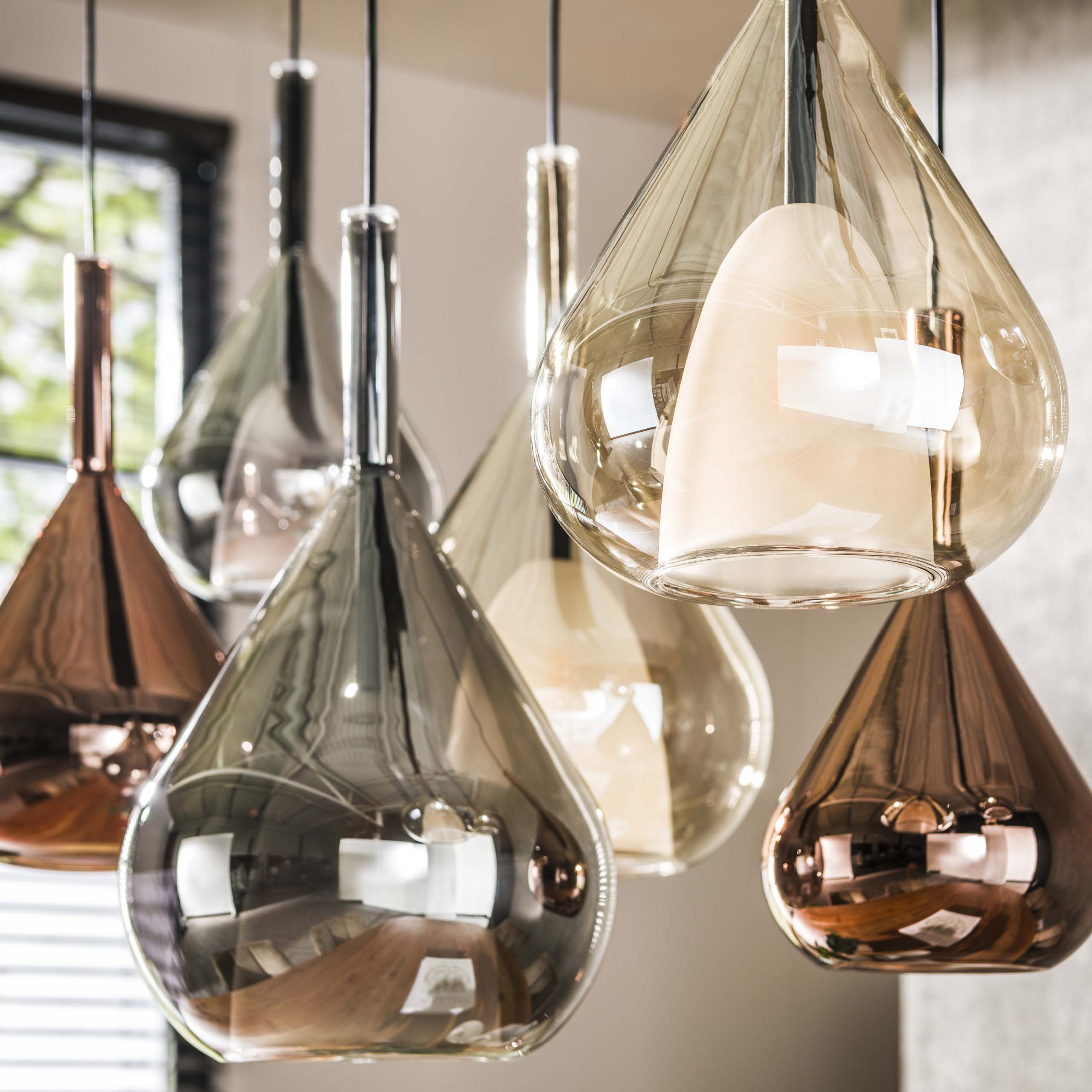 Wingora 4+3-lichts - Zwarte hanglamp