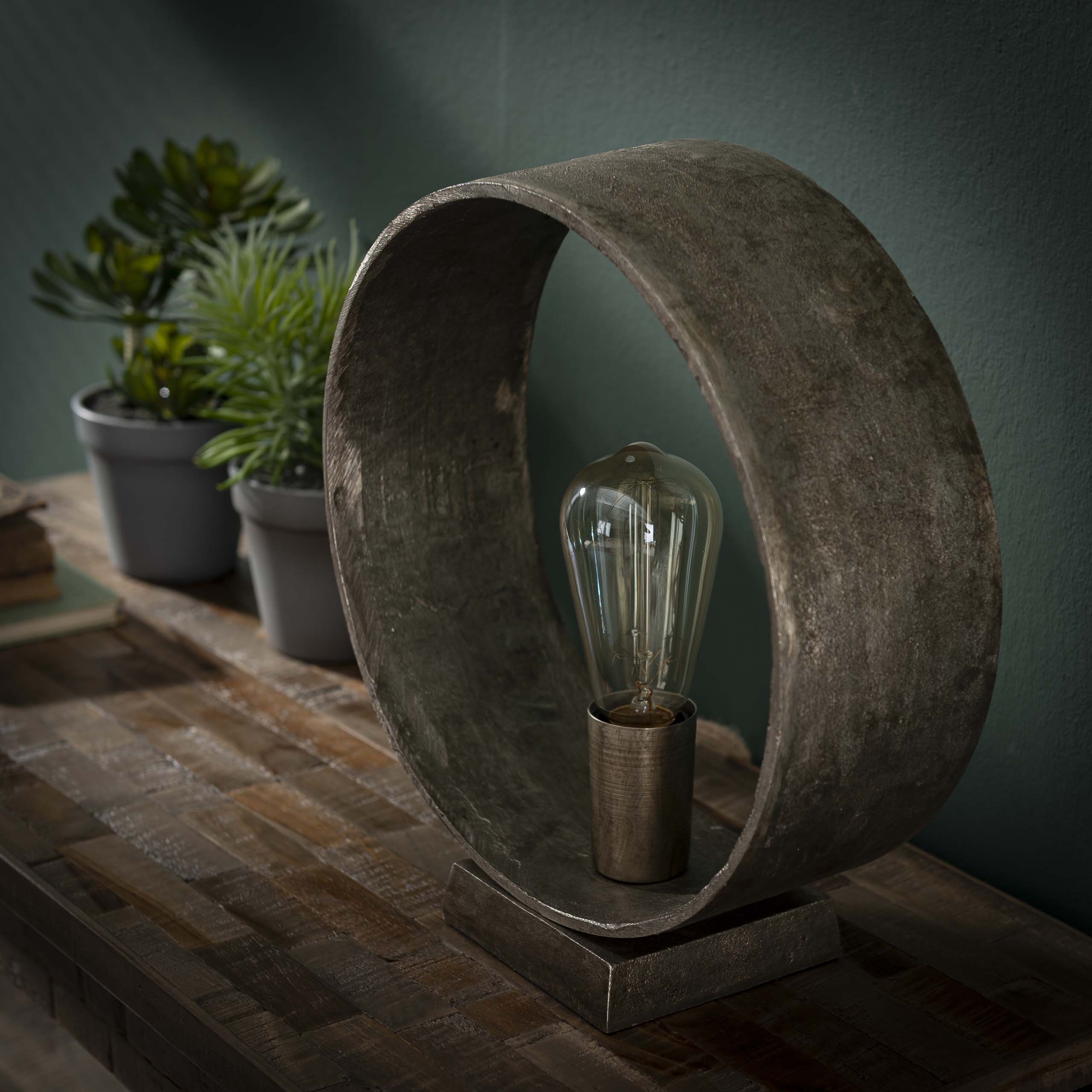 Lunara antiek nikkel metaal 1-licht tafellamp