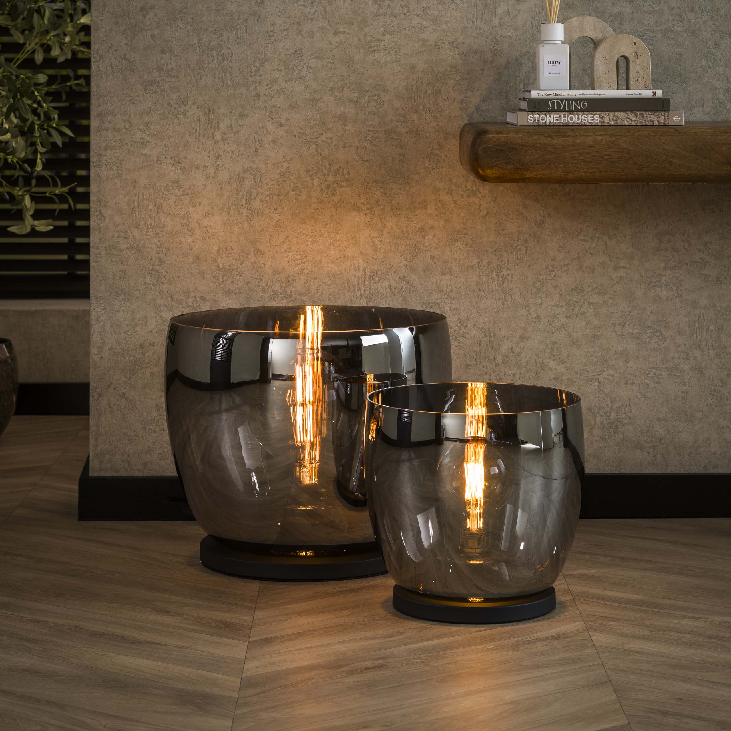 Upara XL 1-licht - rookgrijs glazen vloerlamp