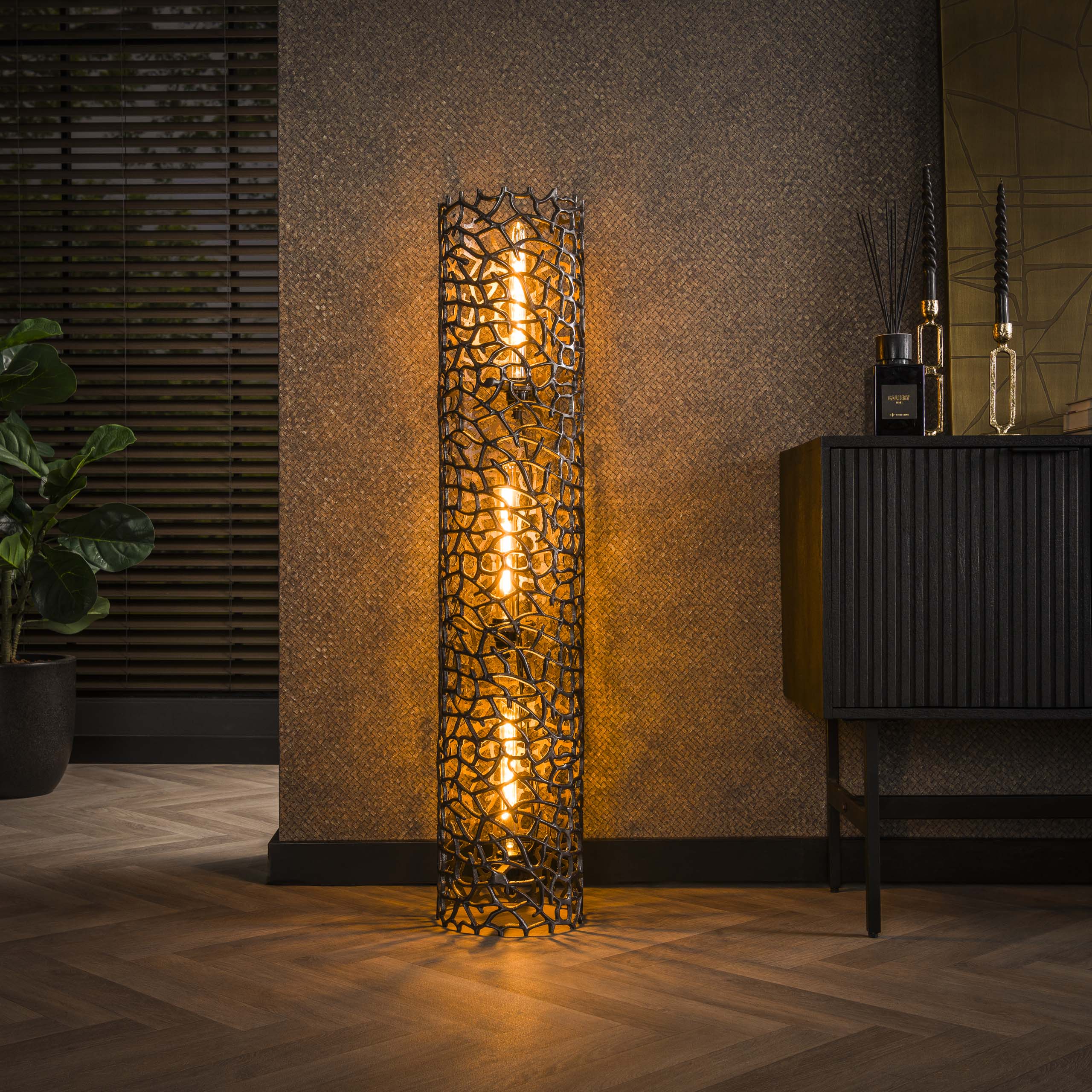 Wevera XL 3-lichts – zwart nikkel vloerlamp