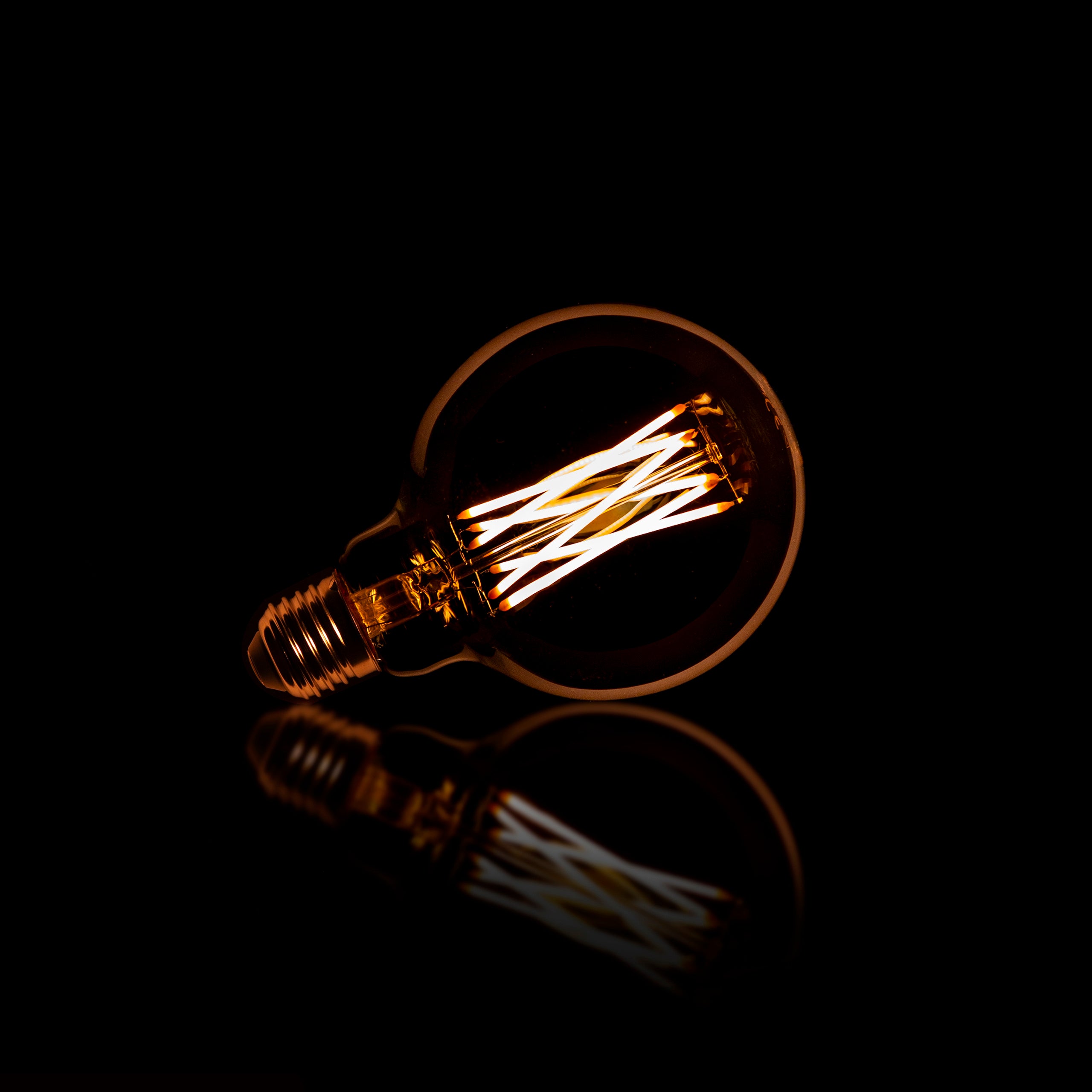 Fannur gloeilamp LED [G95] filament globe Ø9,5cm / Amber glas